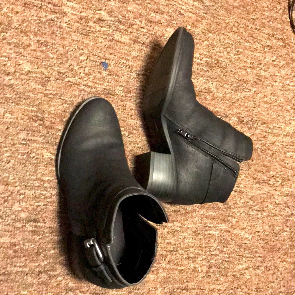 New Chelsea boots, size 6.5